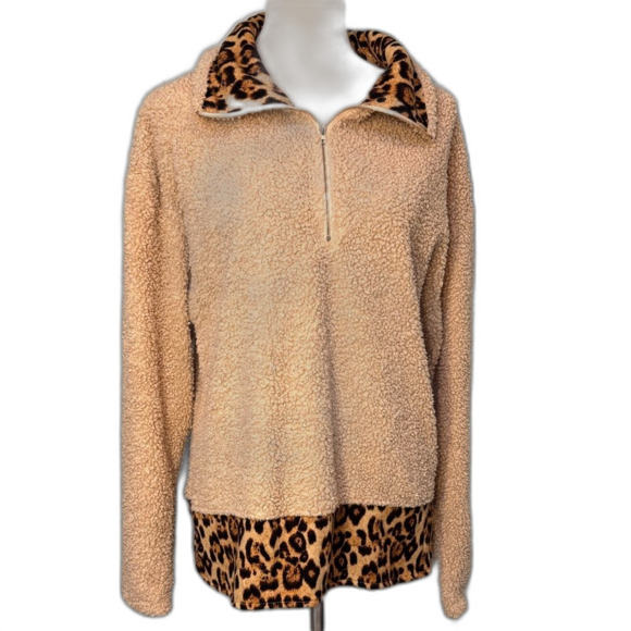 Umgee Sherpa animal print pullover sweatshirt Size M - Picture 3 of 8